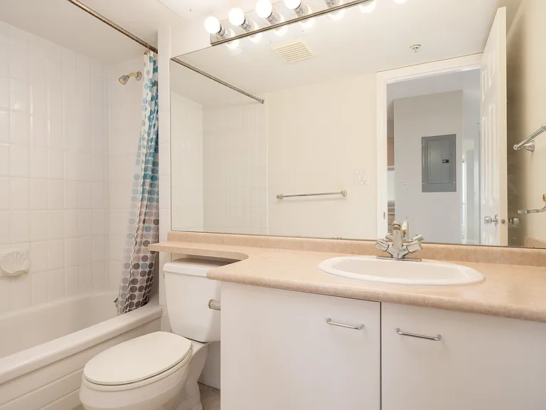 1148 Heffley Cres #1301 — Photo 10