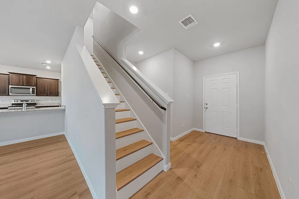 Spacious 3-Bed Townhome with Garage & Fenced Yard in New Braunfels 1,920 Sq Ft! — Photo 4