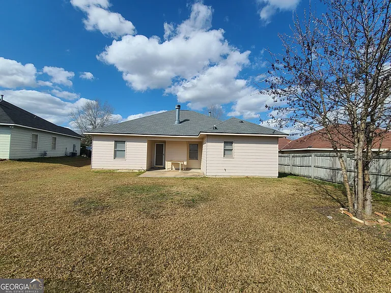 5009 Mint Dr — Photo 3