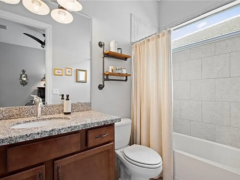 9244 Glenforest Dr — Photo 19