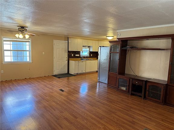 4th image of 26 Union St