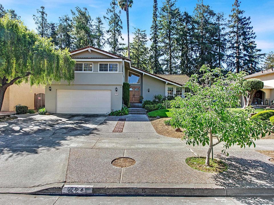 1st image of 424 Avenida Del Roble