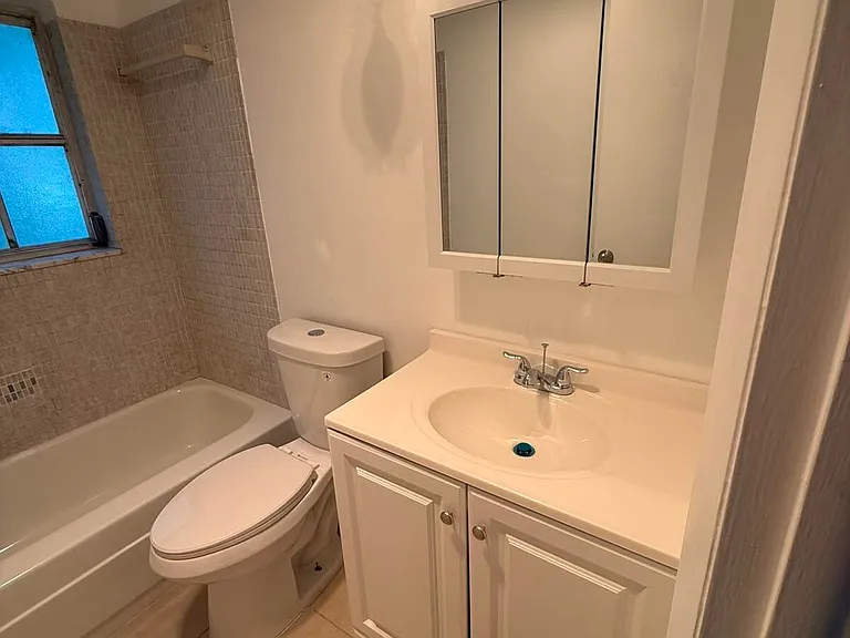 4951 Wedgewood Way #5 — Photo 24