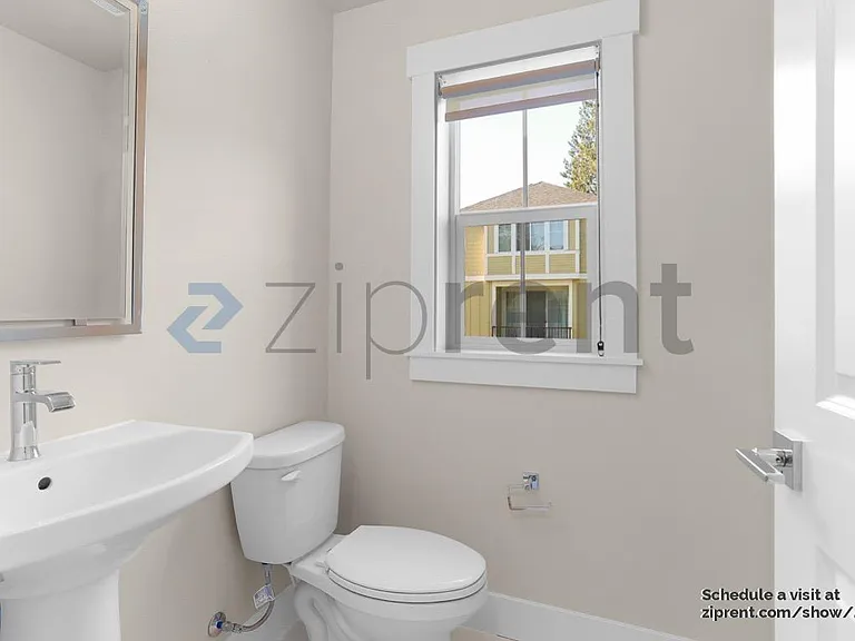 2123 176th Pl SW #17 — Photo 8
