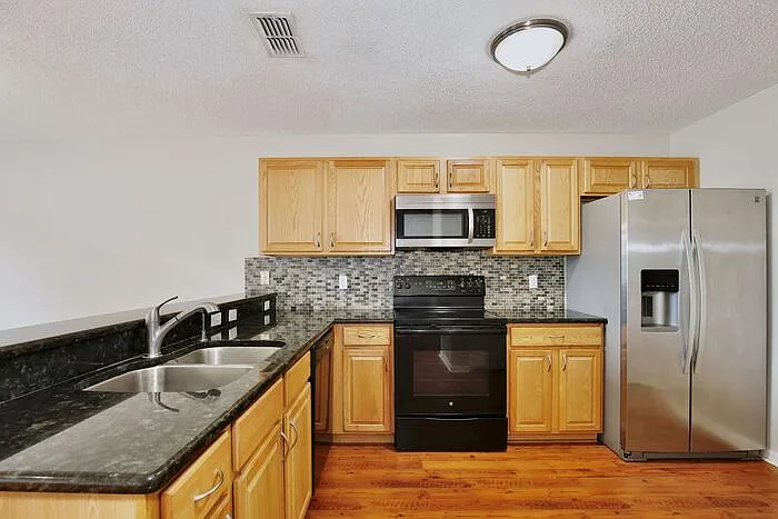 12810 Lexington Summit St — Photo 8
