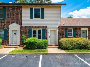 1330 5th St NE APT 145, Hickory, NC 28601