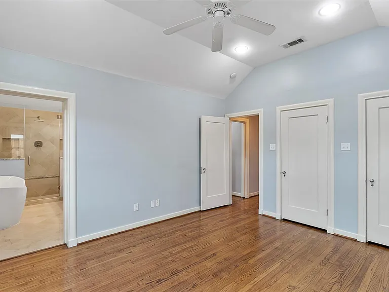 2337 Sheridan St — Photo 22