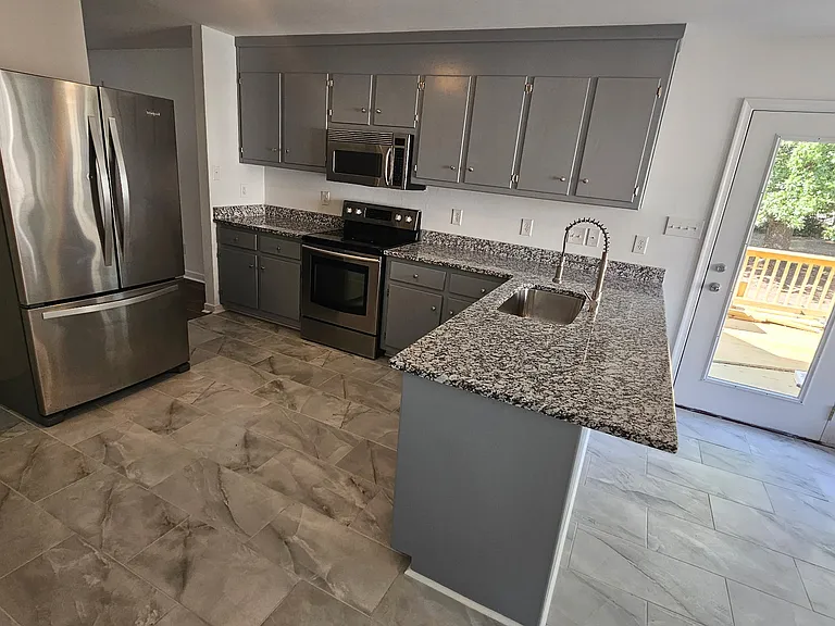 8307 Ferdinand Ln — Photo 7