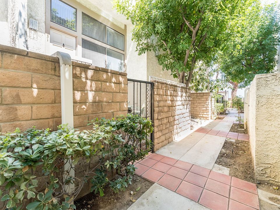 1st image of 20224 Sherman Way Unit 31