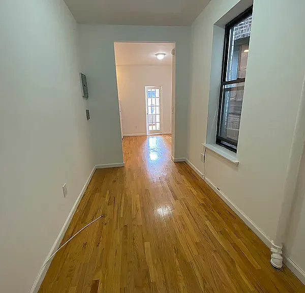 247 E 62nd St #14 — Photo 6