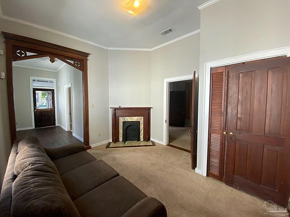 5th image of 210 E Church St
