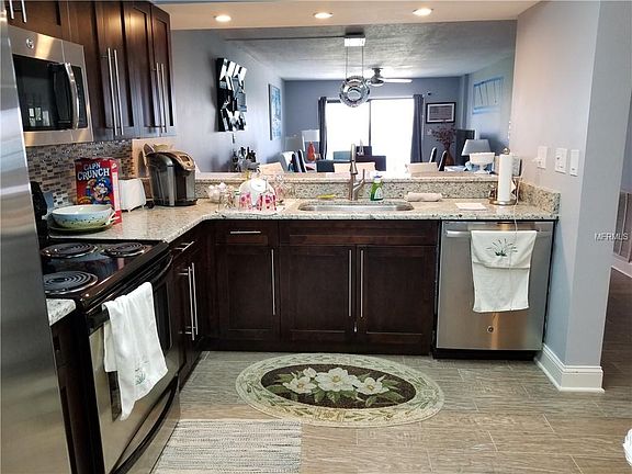 2nd image of 650 Island Way APT 304