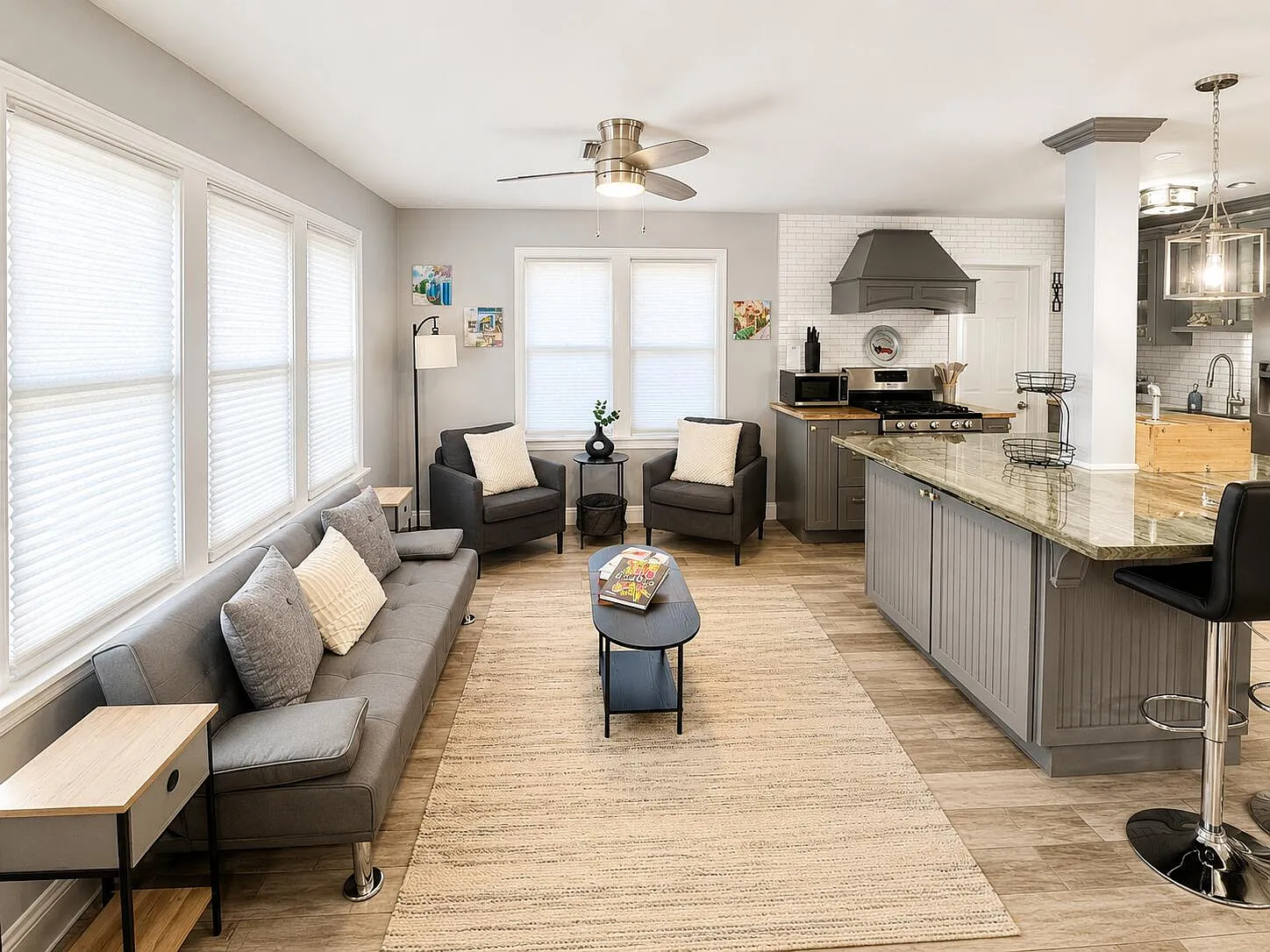 2 bed, 1.0 bath, 800 sqft, $2,500 — Photo 3