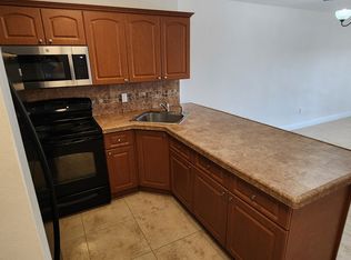 13920 Lake Placid Ct #39, Hialeah, FL 33014