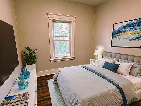 5th image of 111 Gunnison Ave SW #1