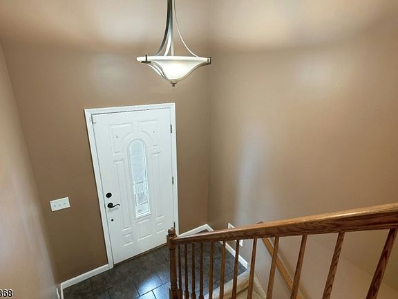 4th image of 102 Montgomery St APT 15