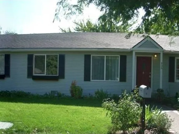 936 Lillian St, Prosser, WA 99350