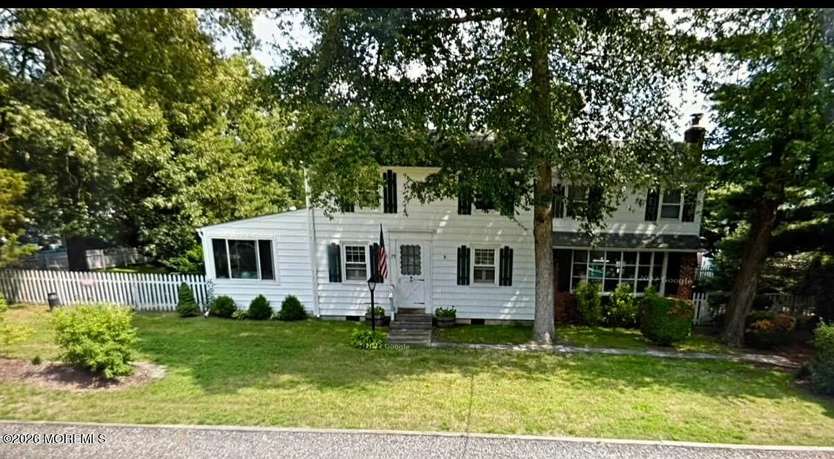 3 bed, 1796 sqft, $3,000 — Photo 2