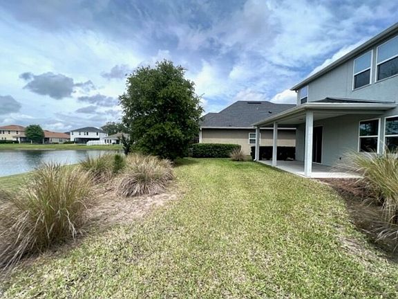3rd image of 214 Heritage Oaks Dr