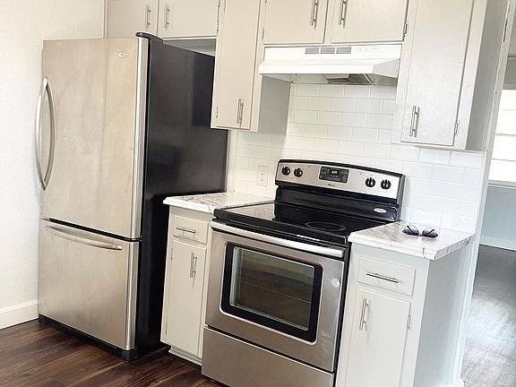 4th image of 1120 Frances St