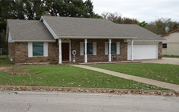 3rd image of 4632 Starlight Dr