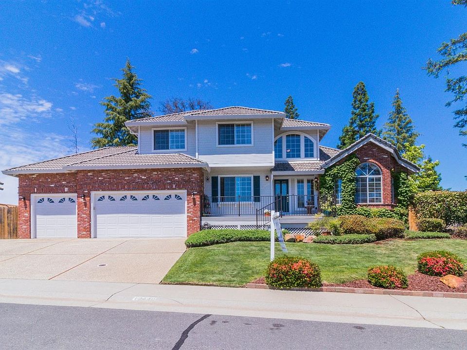 2nd image of 12440 Leeds Dr