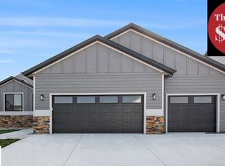 409 S Willow Spring Dr, Sioux Falls, SD 57110
