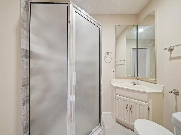130 Sugarberry Cir — Photo 21