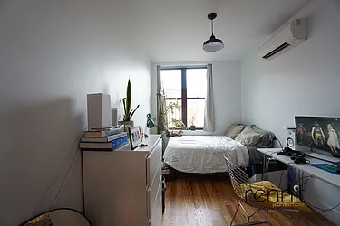 Rented by Rennit Inc.