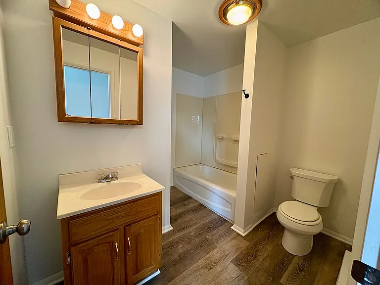 423 W Penn St — Photo 21