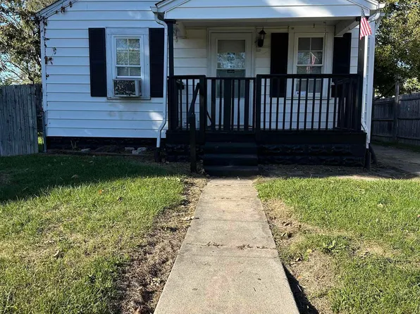 1204 W 16th St, Muncie, IN 47302