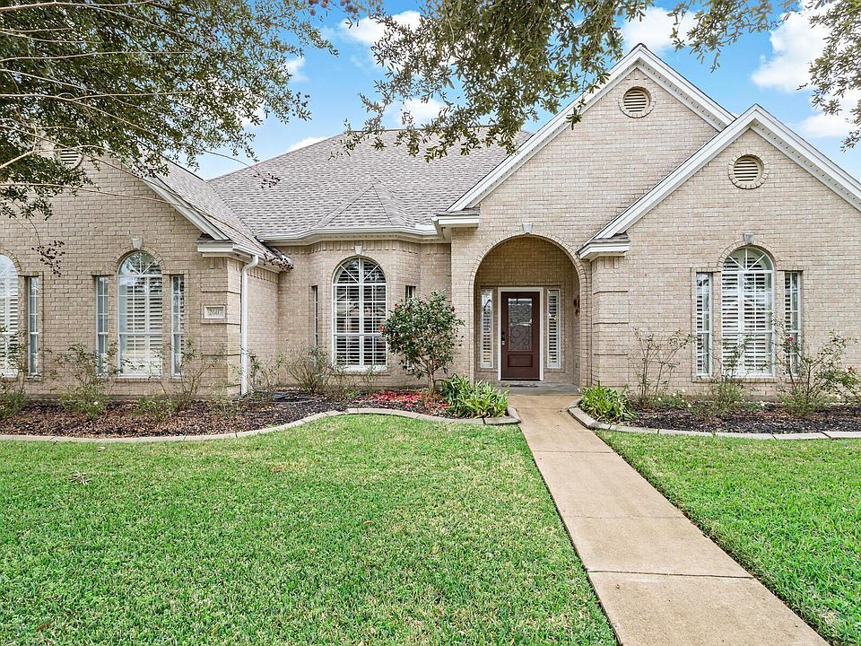 1st image of 2607 Post Oak Dr