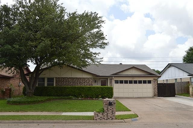 1st image of 1010 Shana Ct