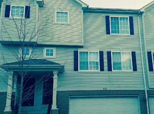 332 Evergreen Cir, Gilberts, IL 60136