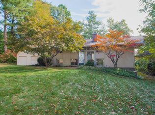18 Ridge Rd, Simsbury, CT 06070