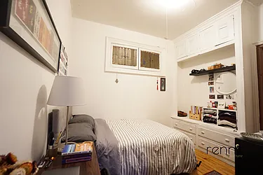 Rented by Rennit Inc.