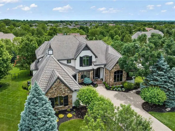 15905 Flint St, Overland Park, KS 66221