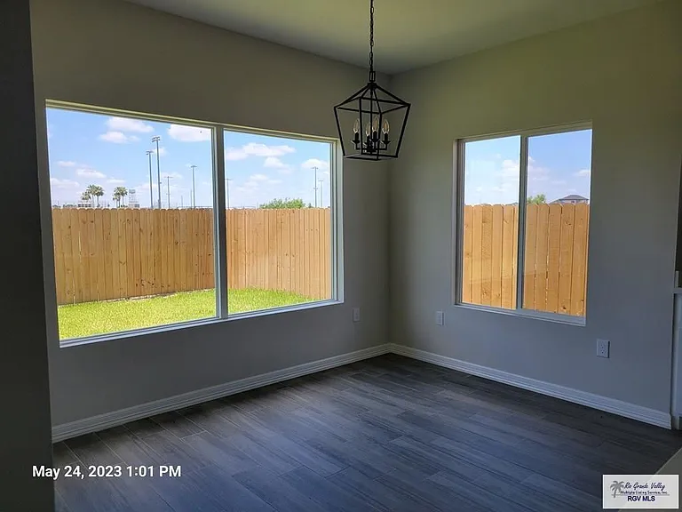 4704 River Oak Cir — Photo 15