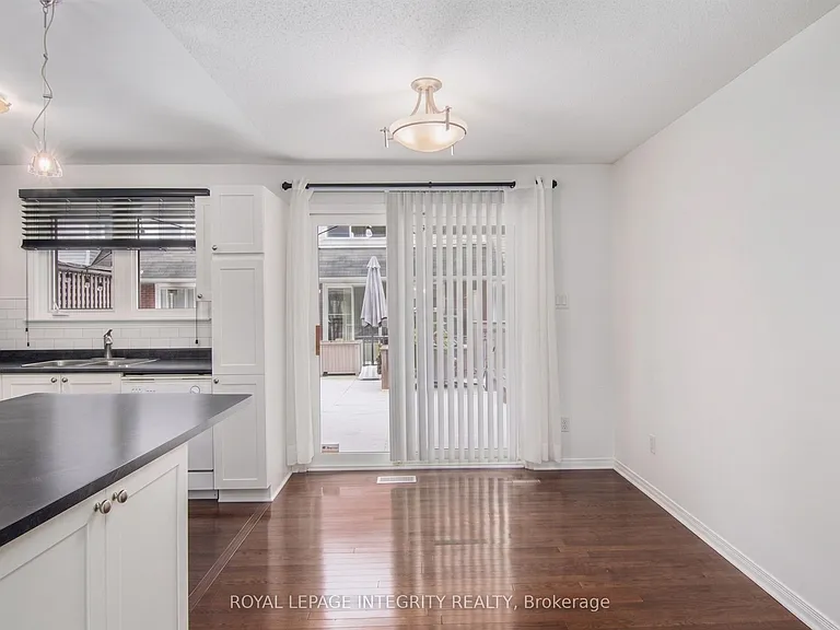 118 Monterey Dr — Photo 8