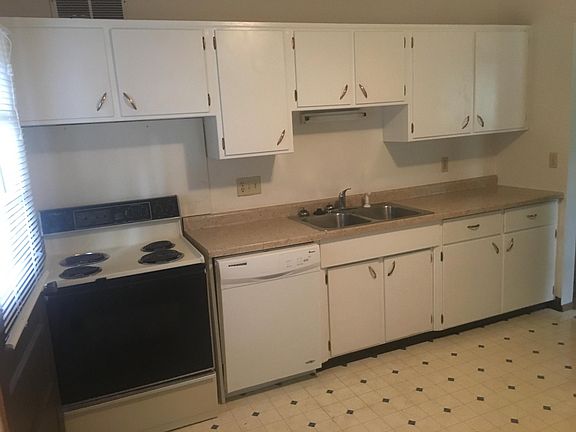 5th image of 4340 Lenox Ave