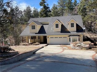 3082 Running Springs School Rd, Running Springs, CA 92382