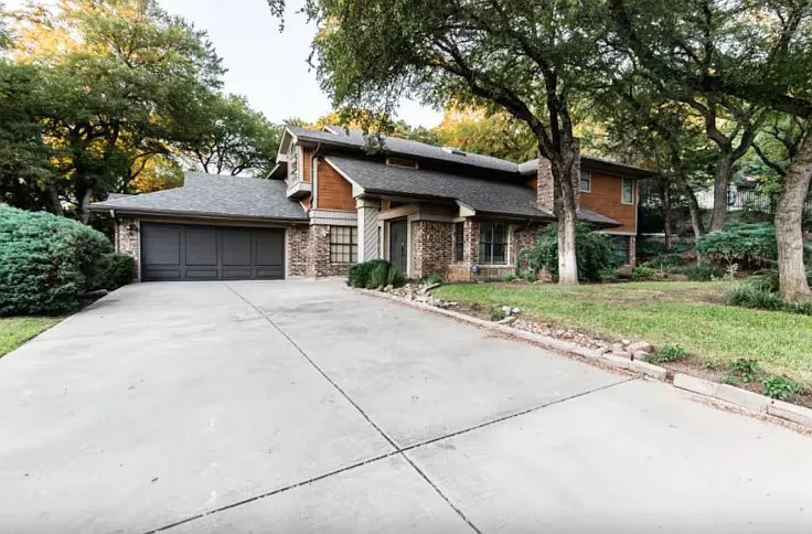 2407 Winding Hollow Ln — Photo 15