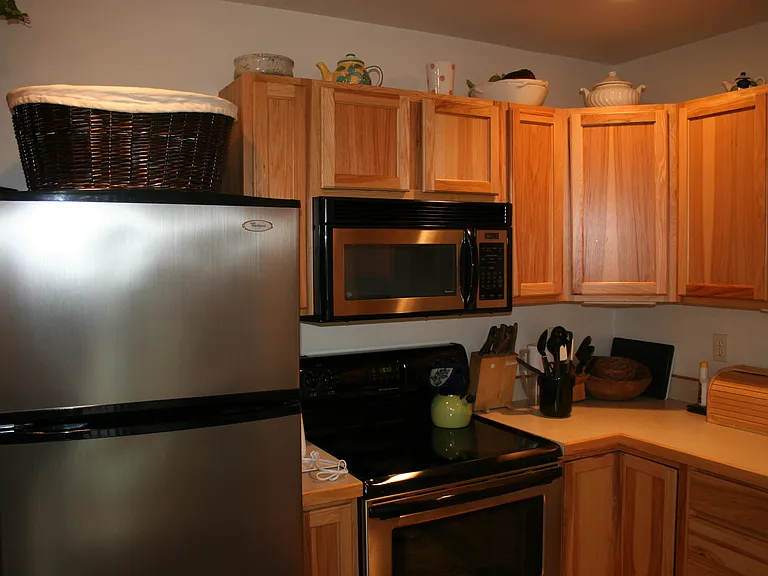 104 Colorado Ave #J — Photo 5