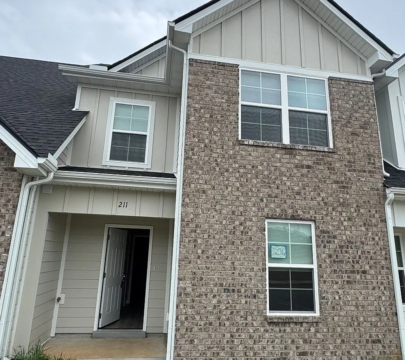 211 Mountaindale Dr #206