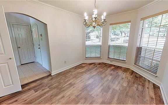 3rd image of 3714 Elmcrest Cir