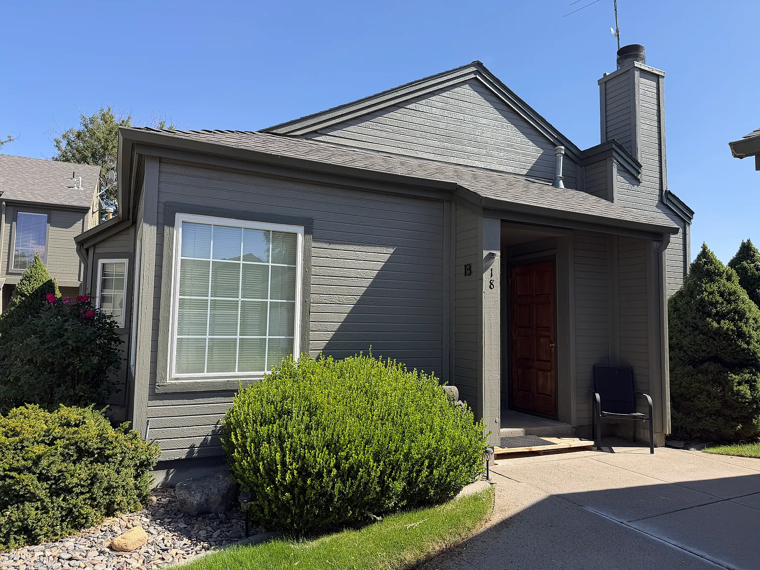 2 bed, $1,800 — Photo 1