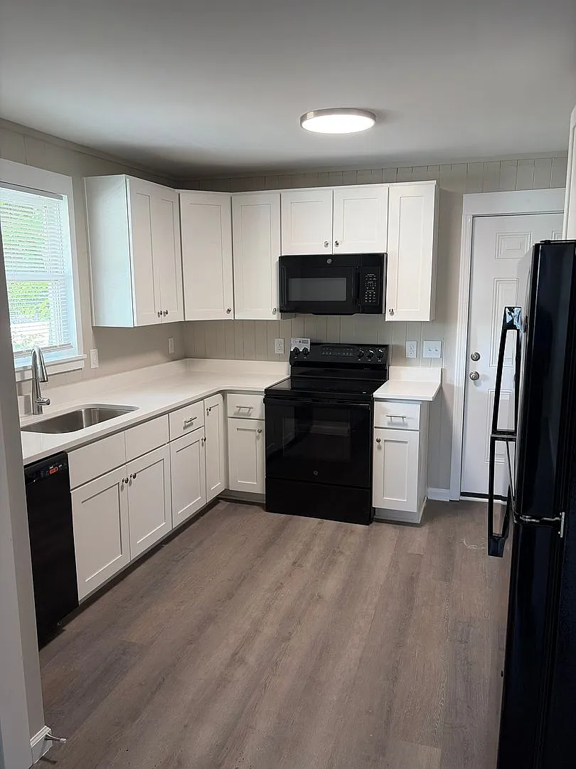 1416 Attucks Street — Photo 3