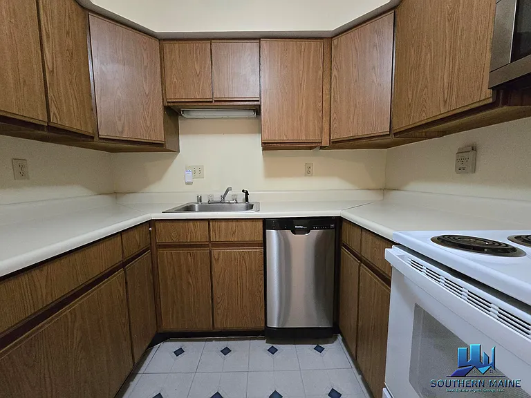 18 Townsend St #5 — Photo 9