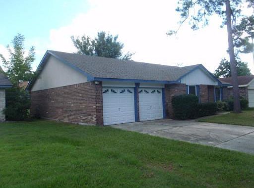 1st image of 745 Ridgewood Dr