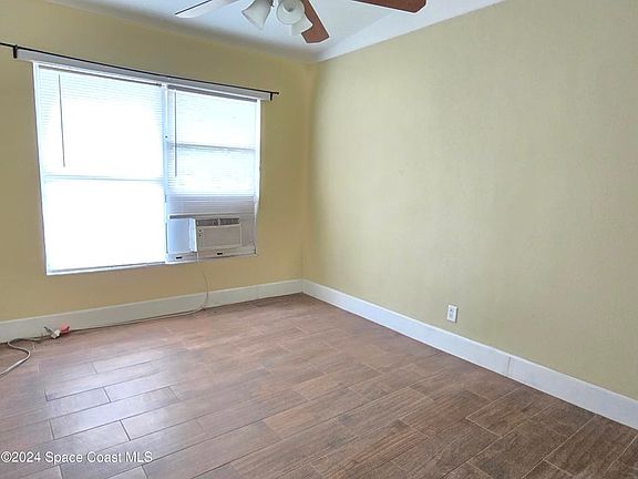 5th image of 616 Shady Ln #1
